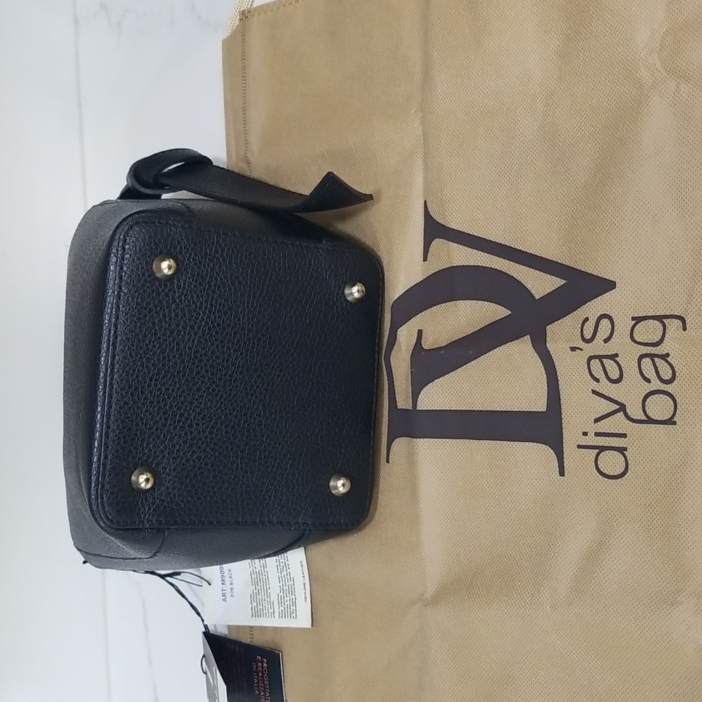 NWT! 🇮🇹 DV Diva’s bucket/Crossbody bag genuine leather - Picture 6 of 10